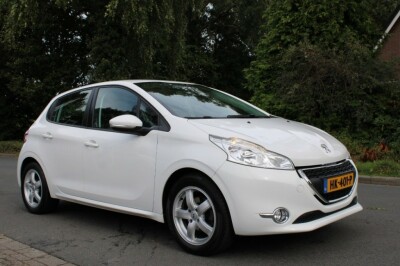 Peugeot-208-7